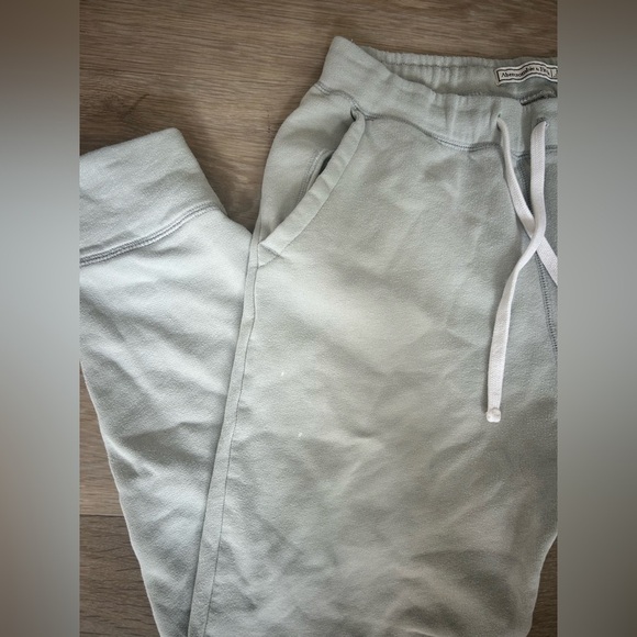 Y2K Abercrombie & Fitch Gray Joggers - Picture 4 of 8